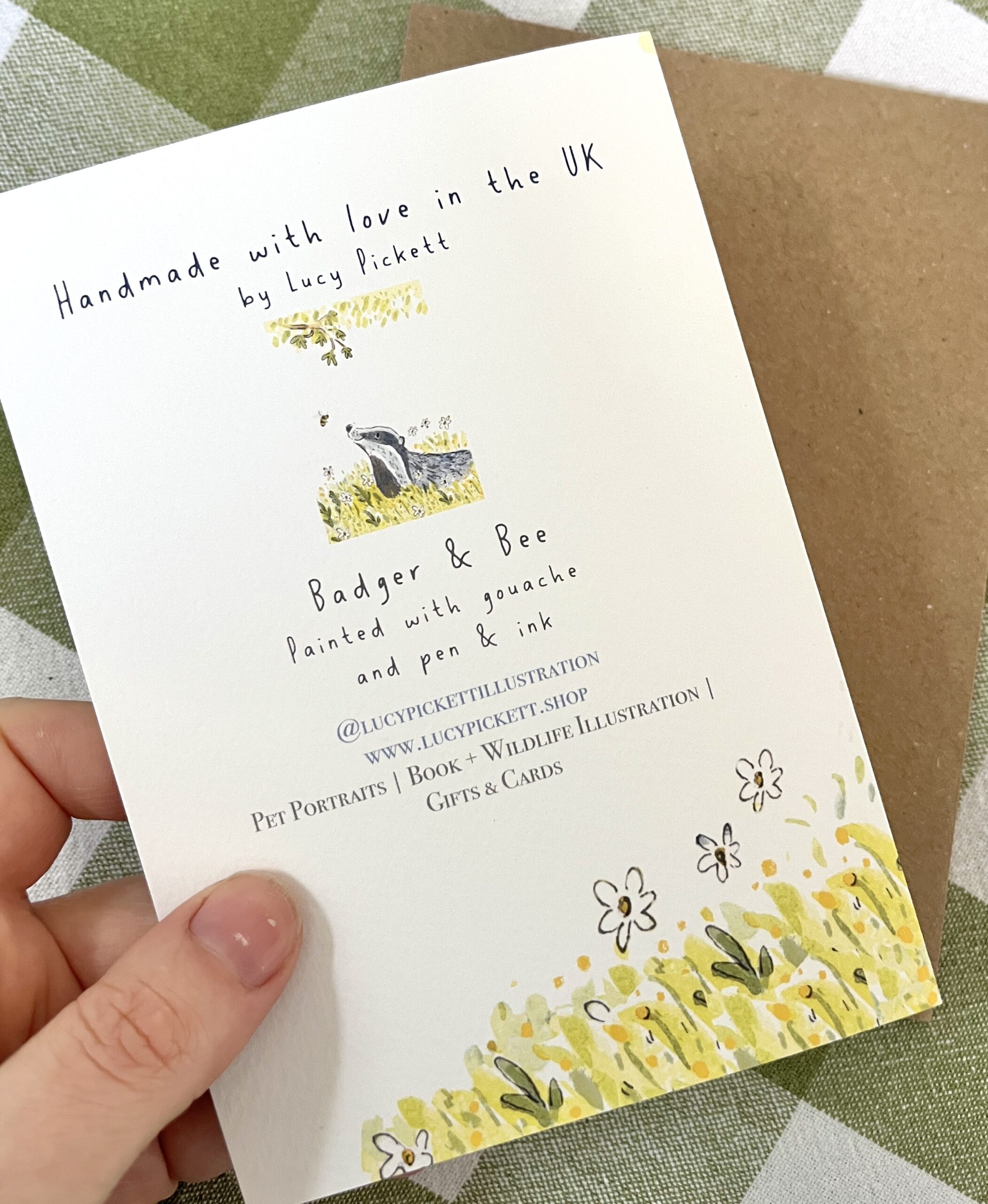 Badger and Bee Wraparound Greetings Card - Image 3
